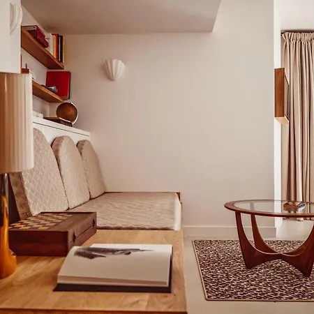 Monsieur Aristide 4*