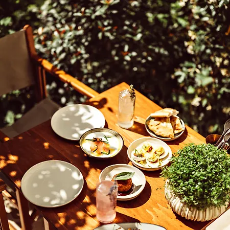 Monsieur Aristide 4*