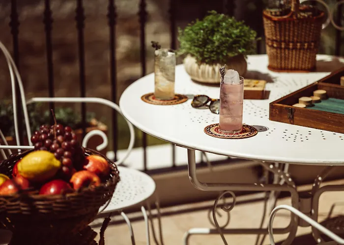 Monsieur Aristide Hotel 4*