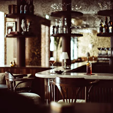 Monsieur Aristide Hotel