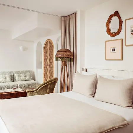 Monsieur Aristide Hotel 4*